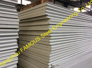 China Structural Polyurethane Sandwich Panels Soundproof With Color Steel supplier