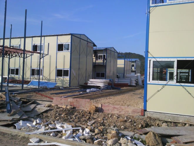 Two / Three Layer Recyling Portable Prefab Steel House For Temporary Residence