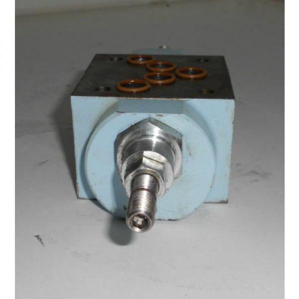 Hagglunds Liberia  Denison Proportional Hydraulic Directional Control Valve 026-273965 #2 image