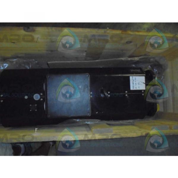 REXROTH Chile  MAD180C-0150-SA-S0-KG0-35-N1 3-PHASE INDUCTION MOTOR Origin IN BOX #4 image