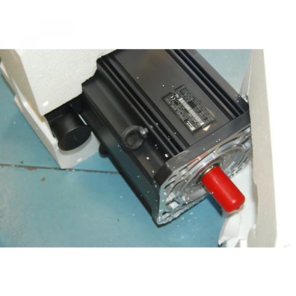 Rexroth Jordan  Indramat MHD112B-024-PP1-AN  Motor w/brake  origin in Box #3 image