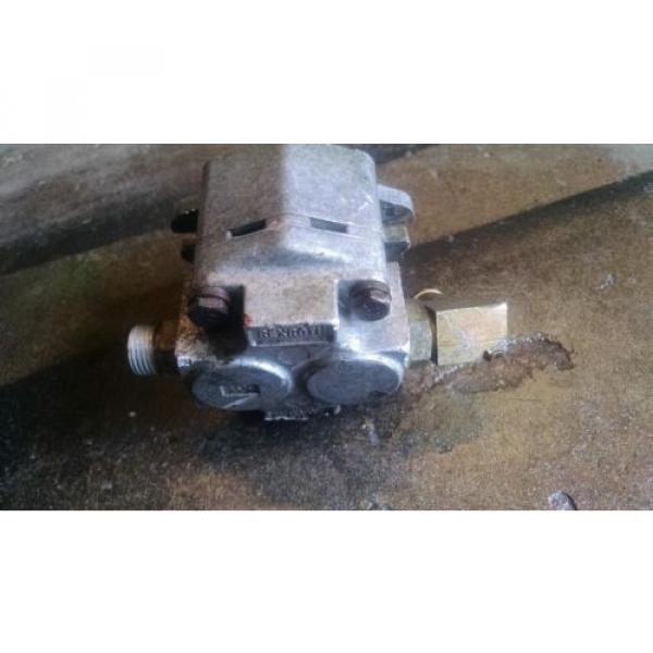 Rexroth Gobon  SR1237EK65L 100 05116 Tang Drive Hydraulic Gear pumps #2 image